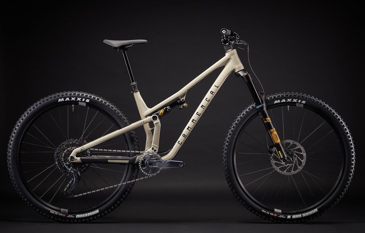 Commencal T.E.M.P.O. Ohlins Edition Chalk