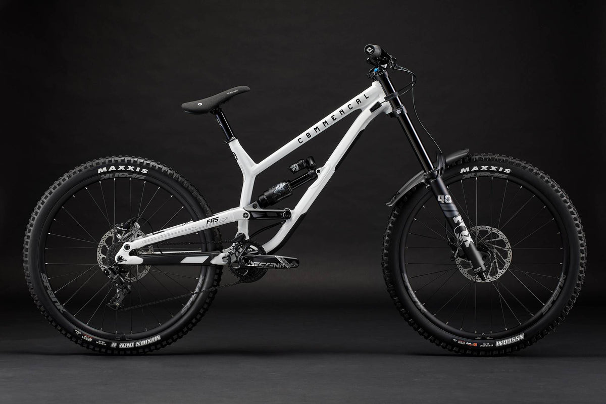 Commencal FRS Essential Pure White 2025