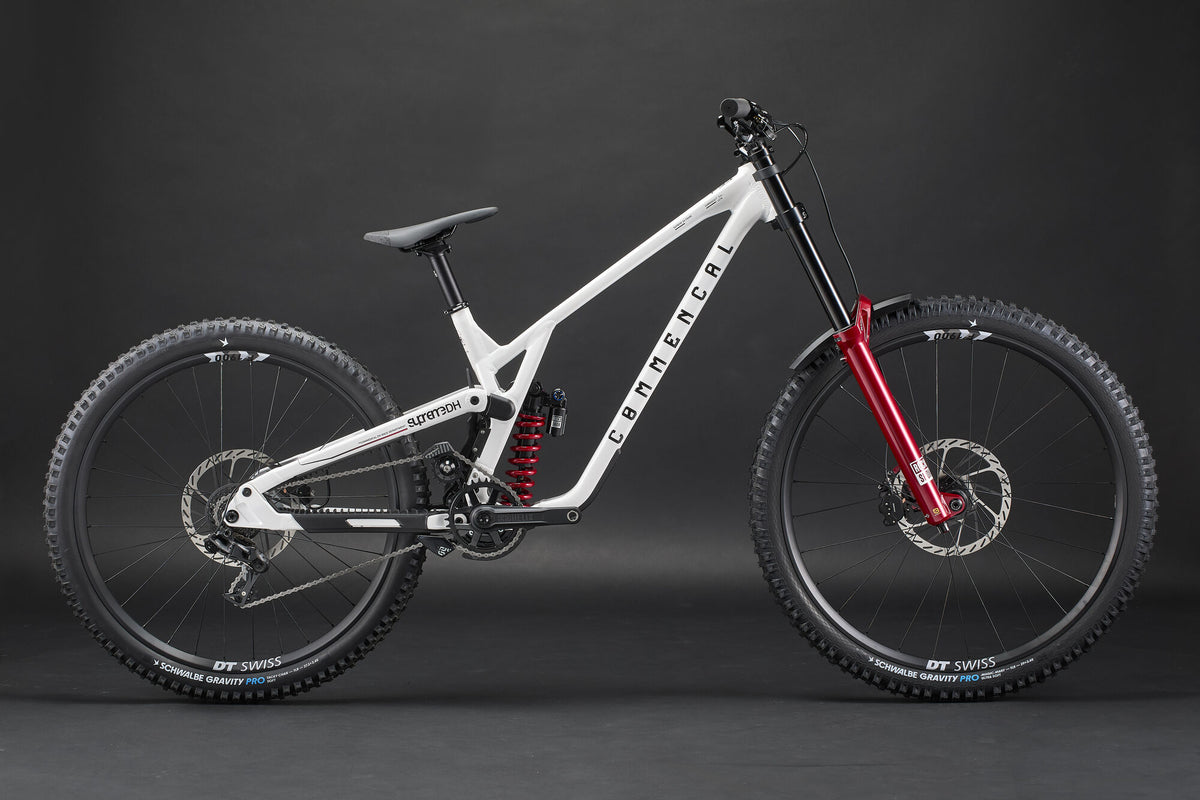 Commencal Supreme DH V5.2 RockShox Pure White 2027