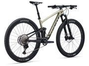 Bicicleta Cross Country Giant Anthem Advanced 29 2 My24